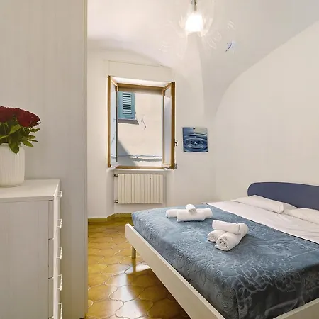 Apartment Vittoria Finale Ligure